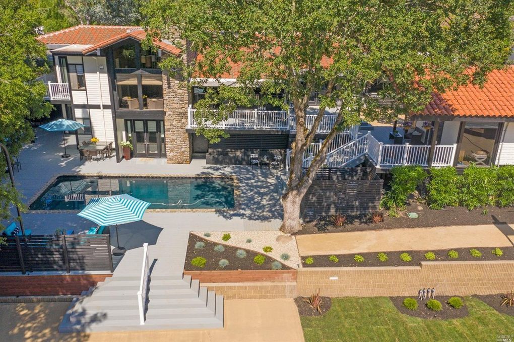 376 Saint Andrews Drive in Napa.